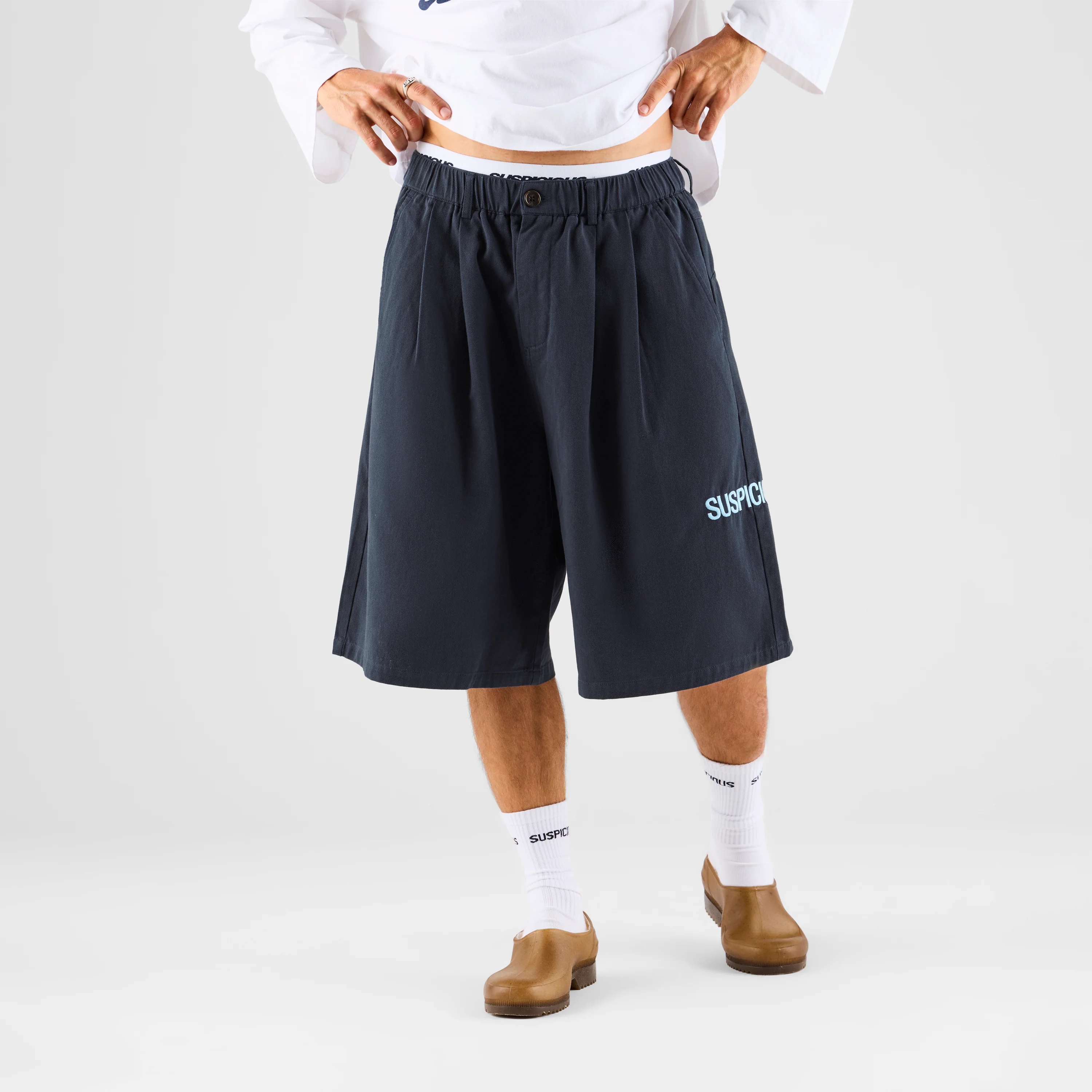 Core / Core Studio Pleated Shorts - Nightfall - Image 5